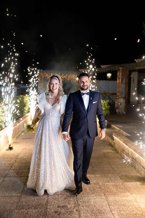 romantic-summer-wedding-patra-white-flowers_23