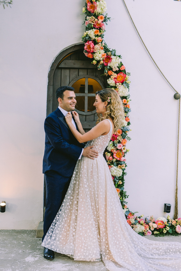 summer-wedding-in-athens-with-the-most-blissful-colors_15
