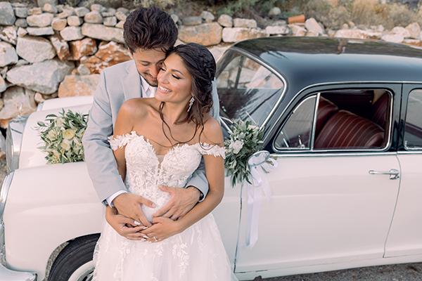 summer-wedding-mani-white-florals-olive-leaves_01