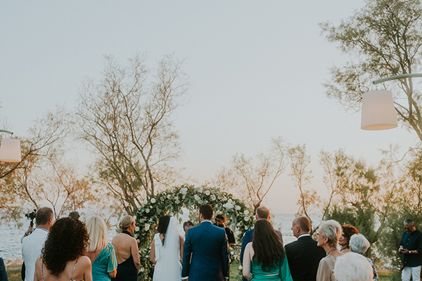 Chic γάμος στο Ble Azure με ολόλευκα λουλούδια  | Κατερίνα & Νίκος