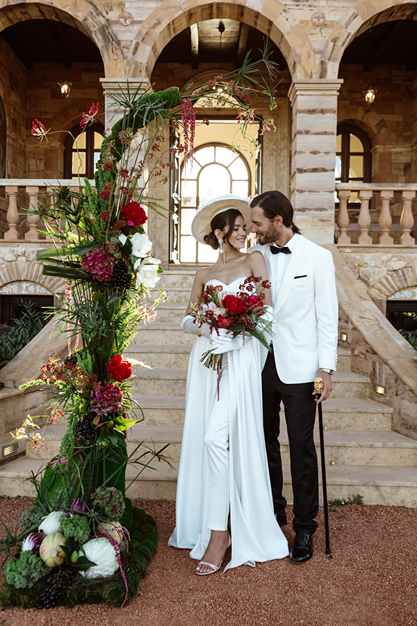 modern-chic-styled-shoot-deep-red-hues-hatzi-mansion_11x