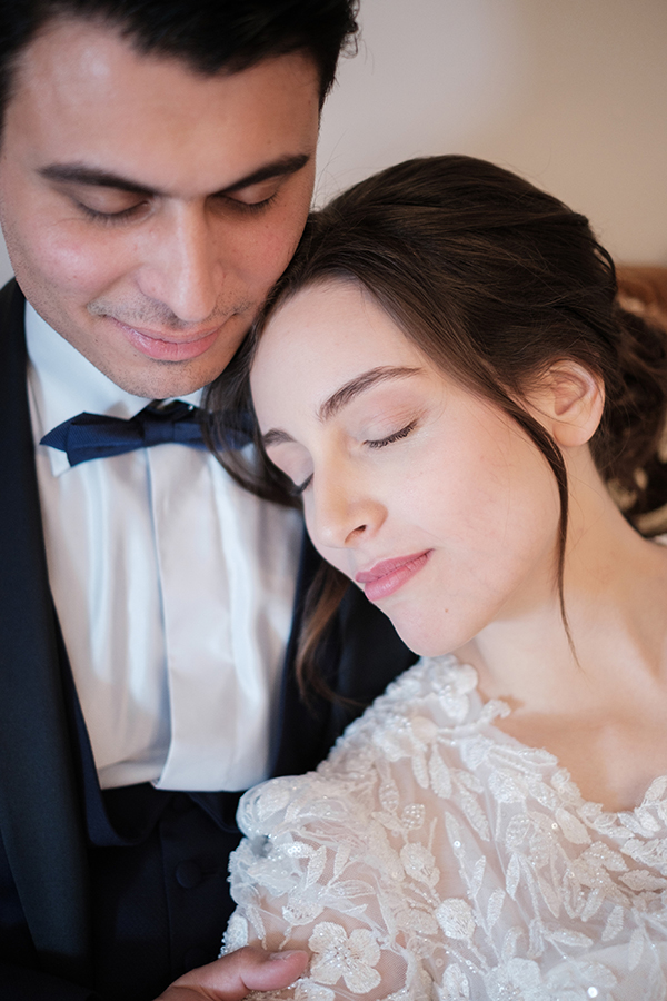 romantic-spring-wedding-beautiful-flowers-white-blush-pink-hues_21