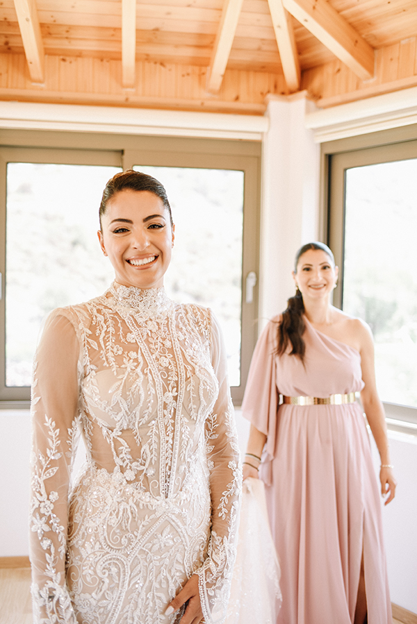 romantic-summer-wedding-roses-wild-flowers_05