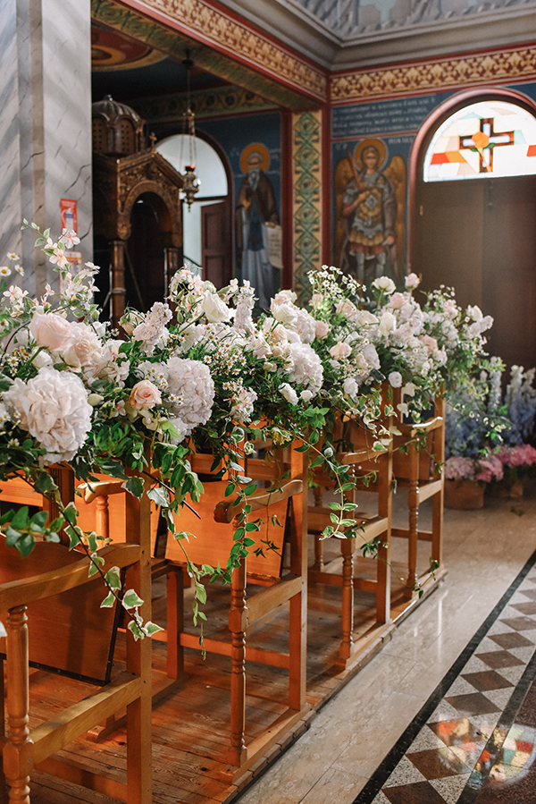 romantic-summer-wedding-roses-wild-flowers_09