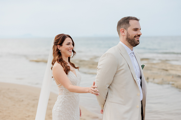 rustic-chic-wedding-rethymno-all-white-florals_12
