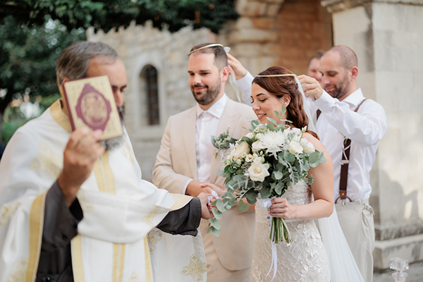 rustic-chic-wedding-rethymno-all-white-florals_30