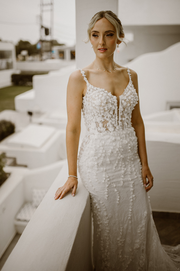 rustic-wedding-naxos-olive-leaves-white-roses_08