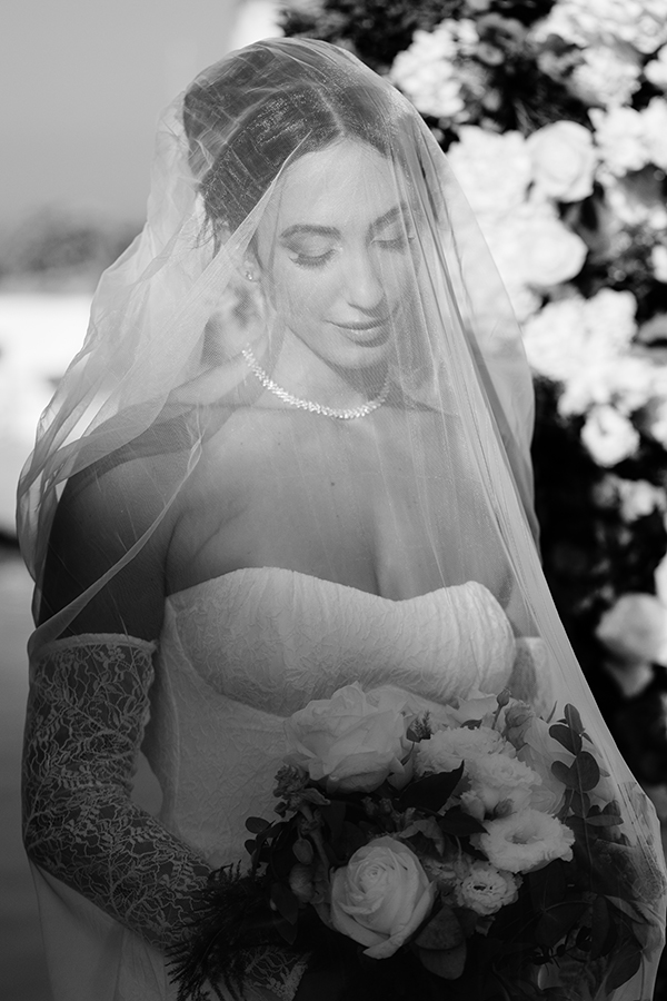 styled-shoot-santorini-with-lush-florals-colorful-fireworks_04z