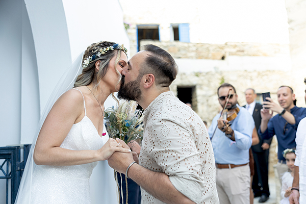 summer-wedding-tinos-boho-flair_08