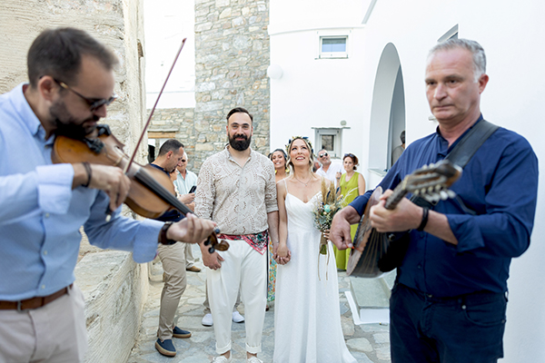 summer-wedding-tinos-boho-flair_09