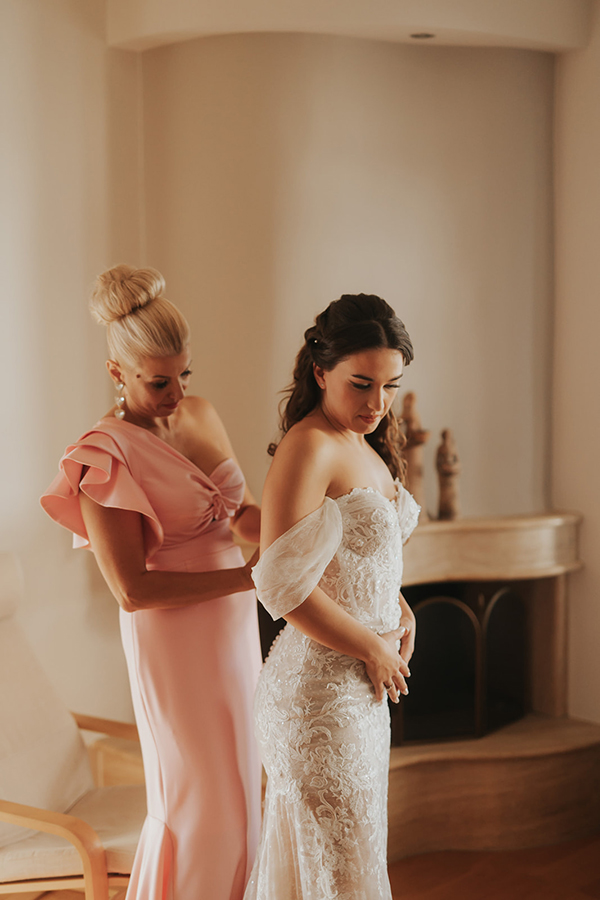 vintage-chic-wedding-igoumenitsa-soft-tone-flowers_01