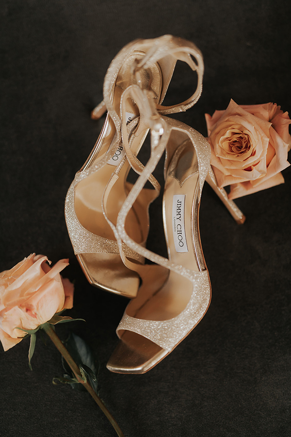 vintage-chic-wedding-igoumenitsa-soft-tone-flowers_03