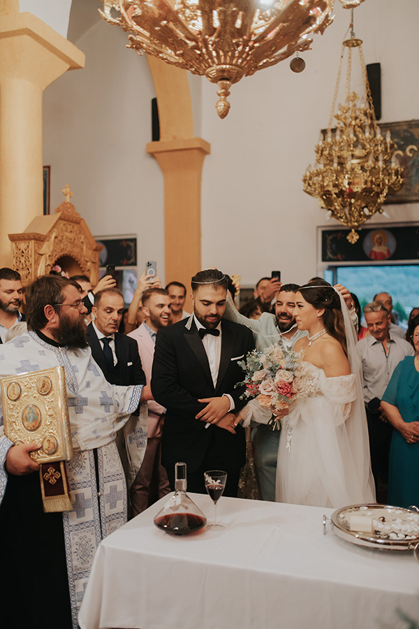 vintage-chic-wedding-igoumenitsa-soft-tone-flowers_24