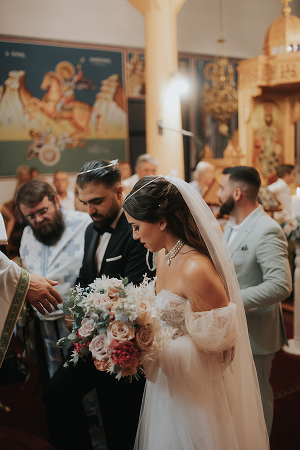 vintage-chic-wedding-igoumenitsa-soft-tone-flowers_25