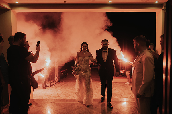 vintage-chic-wedding-igoumenitsa-soft-tone-flowers_29