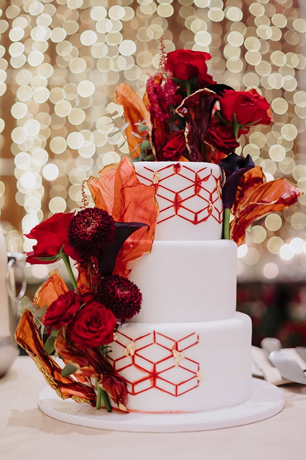 beautiful-winter-wedding-dark-red-florals_23