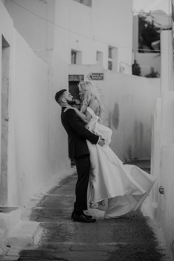 destination-wedding-romantic-flair-santorini_28