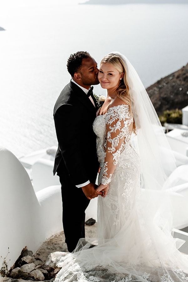 elegant-wedding-santorini-all-white-flowers_01