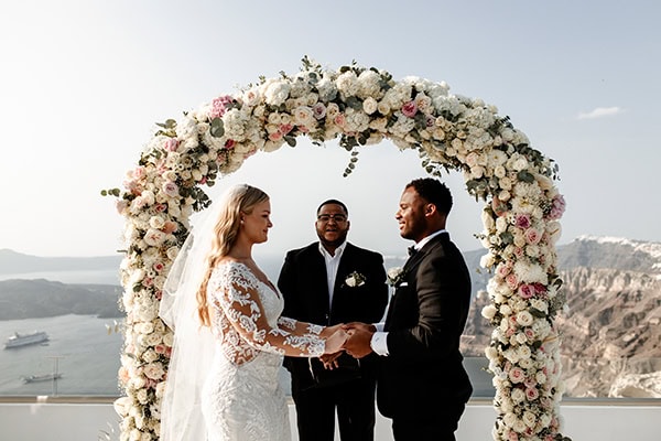 elegant-wedding-santorini-all-white-flowers_17