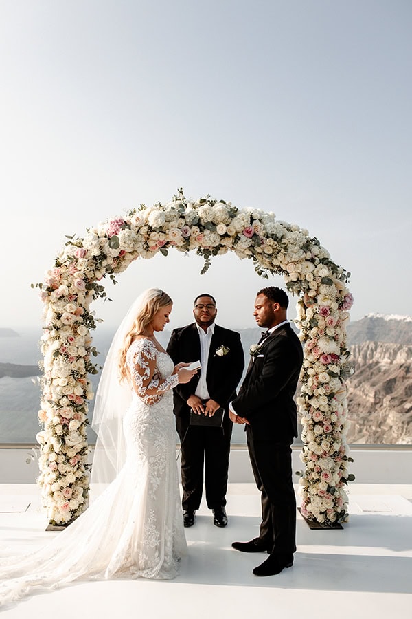 elegant-wedding-santorini-all-white-flowers_20