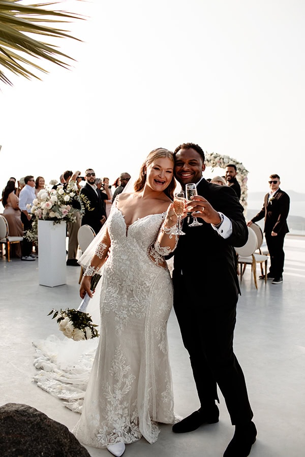 elegant-wedding-santorini-all-white-flowers_26