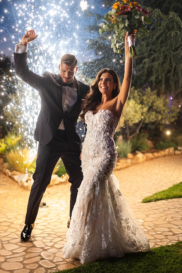 modern-meets-traditional-wedding-athens_23