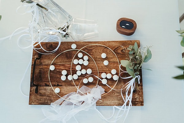 dreamy-summer-wedding-white-florals-eucalyptus_16