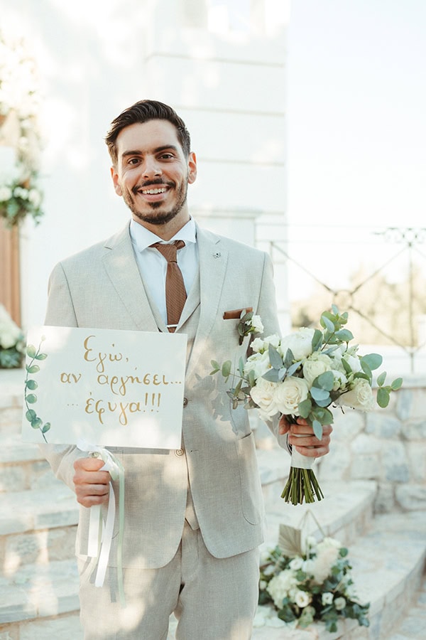 dreamy-summer-wedding-white-florals-eucalyptus_18