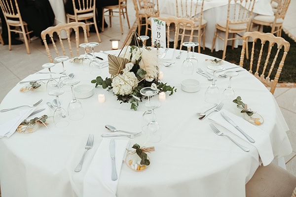 dreamy-summer-wedding-white-florals-eucalyptus_32