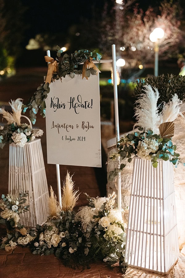 dreamy-summer-wedding-white-florals-eucalyptus_33