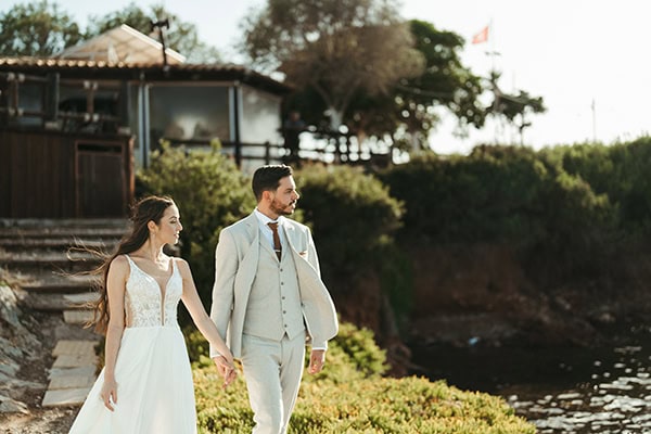 dreamy-summer-wedding-white-florals-eucalyptus_38