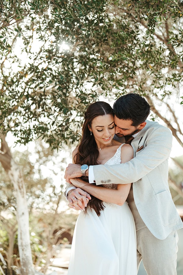 dreamy-summer-wedding-white-florals-eucalyptus_42