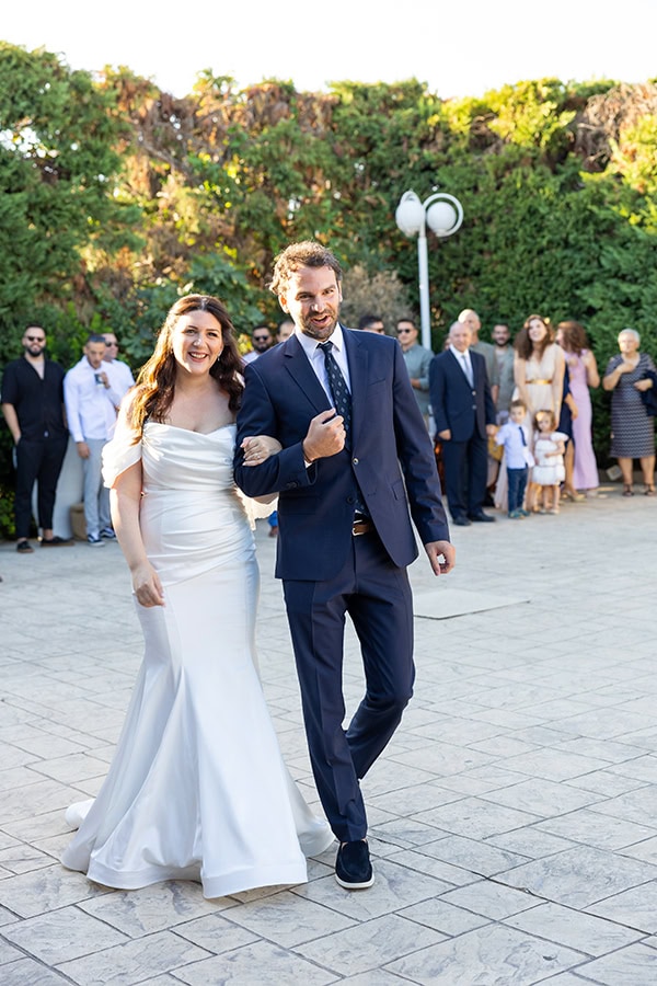 lovely-summer-wedding-athens-with-white-florals_07
