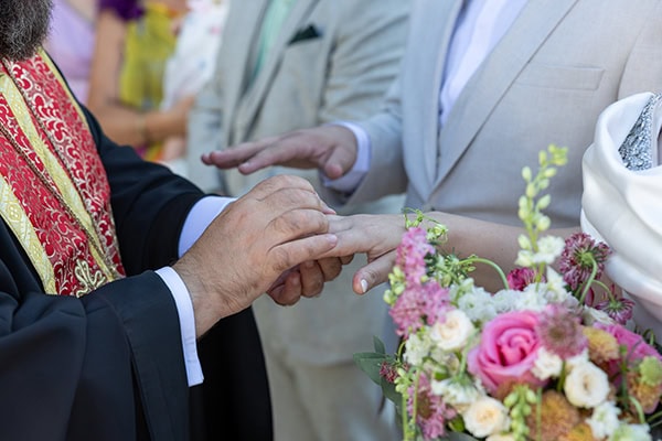lovely-summer-wedding-athens-with-white-florals_11