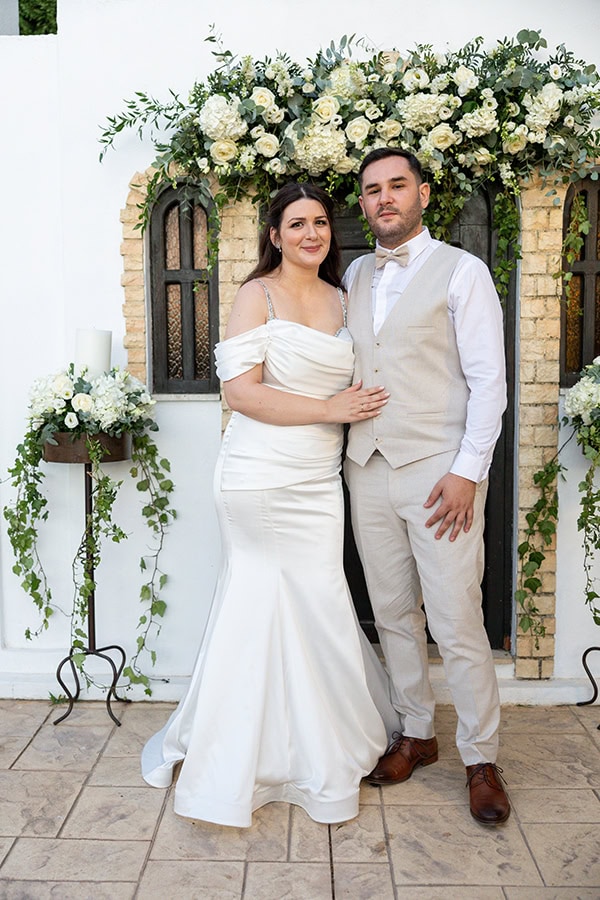 lovely-summer-wedding-athens-with-white-florals_12