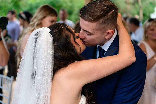 spring-wedding-athens-romantic-vibes_15