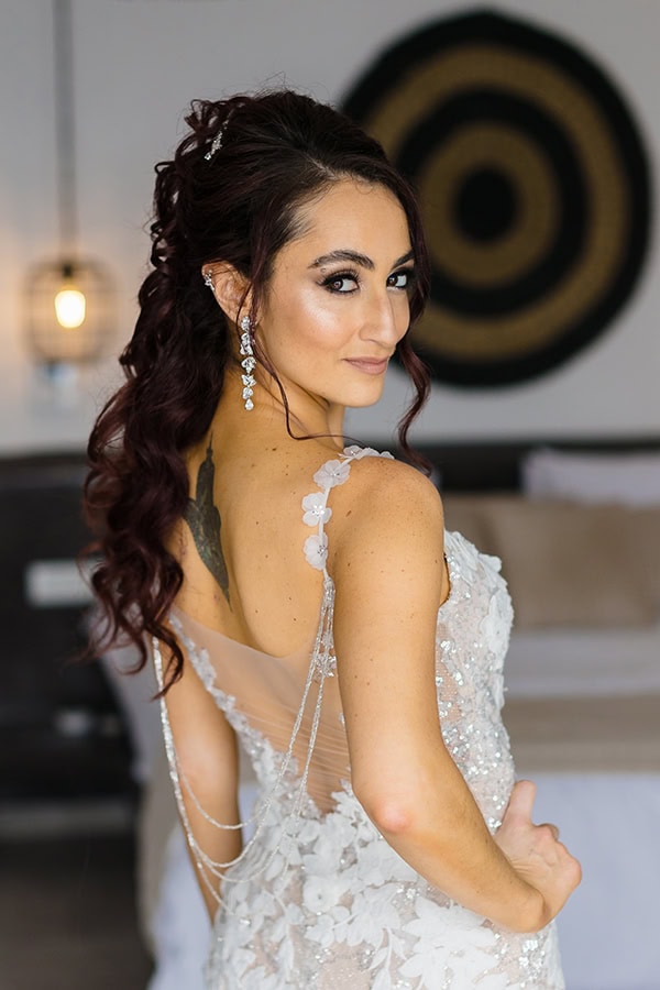 spring-wedding-santorini-colorful-florals_09