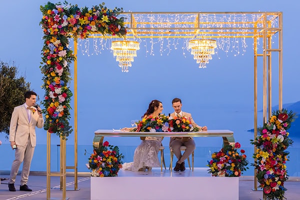 spring-wedding-santorini-colorful-florals_34