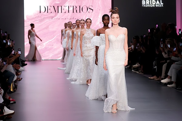stunning-demetrios-wedding-gowns-barcelona-bridal-fashion-week_08