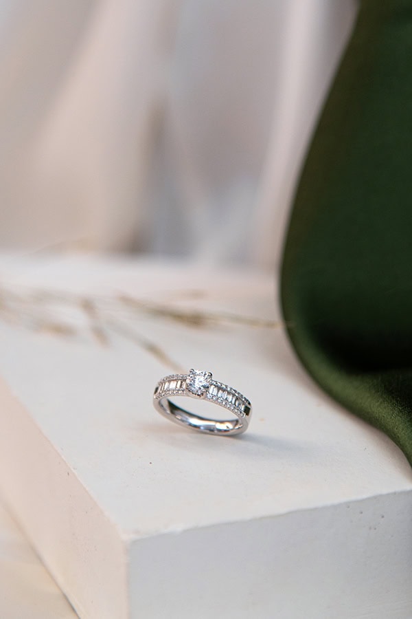 stylish-engagement-rings-marios-jewelry-that-will-impress_04