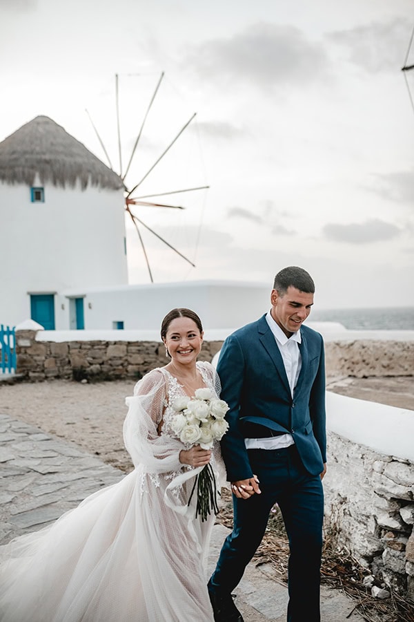 incredibly-impressive-styled-shoot-mykonos-all-white-blooms_03