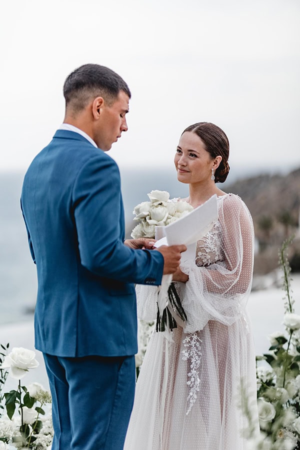 incredibly-impressive-styled-shoot-mykonos-all-white-blooms_22