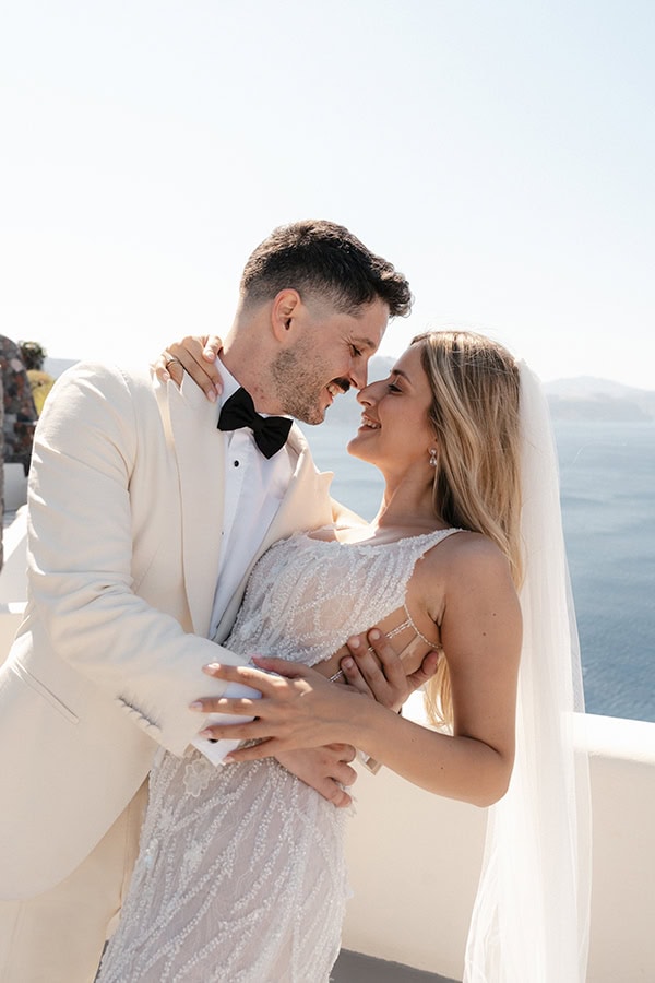 pretty-summer-wedding-baby-breath-white-florals_26