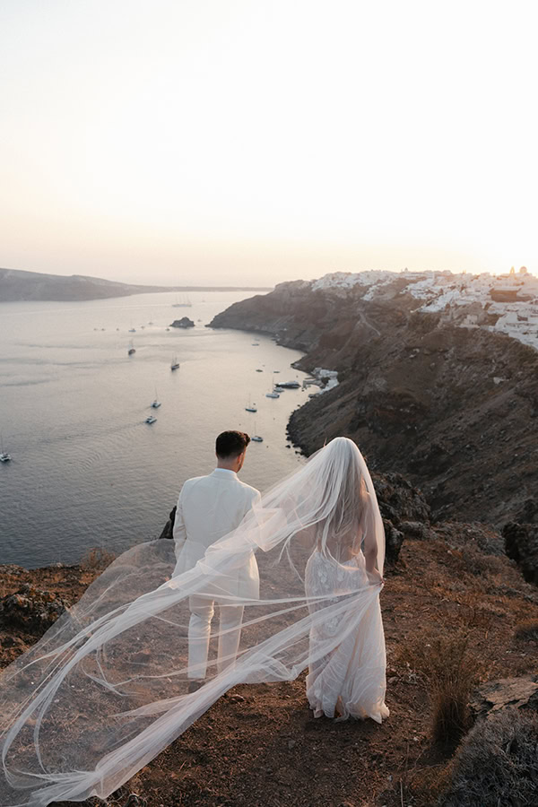 pretty-summer-wedding-baby-breath-white-florals_32