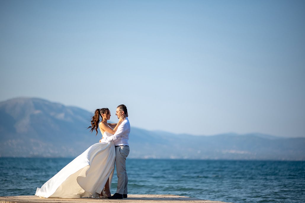 Ρομαντική next day φωτογράφιση με φόντο τη θάλασσα | Σοφία & Θωμάς