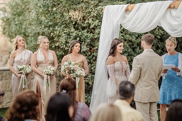 rustic-chic-wedding-idyllic-vasilias-nikoklis-inn_05