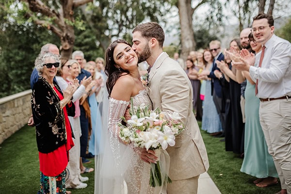 rustic-chic-wedding-idyllic-vasilias-nikoklis-inn_16