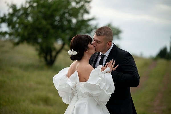 Ανοιξιάτικος γάμος με ρομαντικές λεπτομέρειες  | Φεβρωνία & Τηλέμαχος