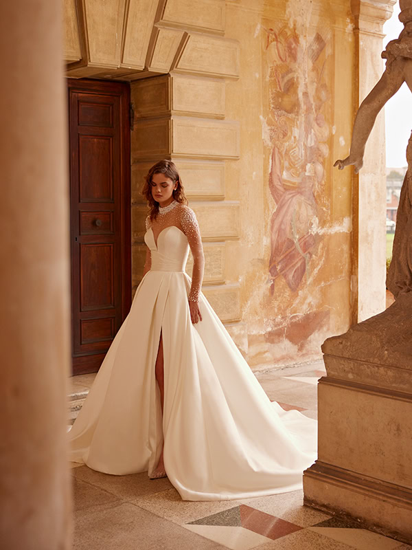 stunning-wedding-gowns-demetrios_09