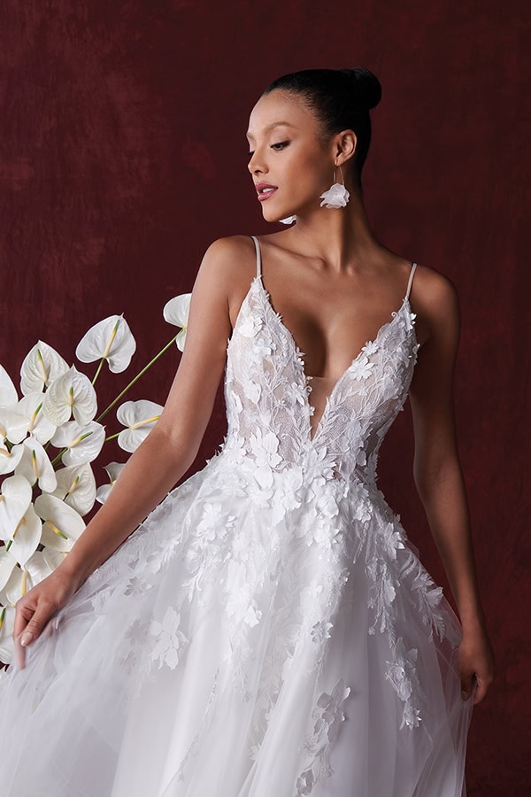 stylis-wedding-dresses-justin-alexander-for-brides-that-want-to-impress_10